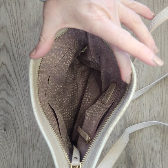 Kate Spade Chester Street Dessi Crossbody Pre-owned wear - Picture 4 of 5